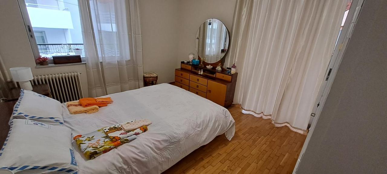 Sq Varnava Appartment Atina Dış mekan fotoğraf